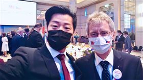 林昶佐Freddy、捷克議長韋德齊、布拉格市長賀吉普（圖／翻攝自林昶佐臉書）