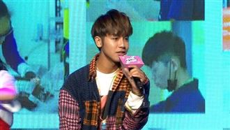 鼓鼓現場嗨跳　自爆扛磚、打掃都做過