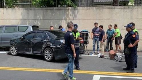 中警台南抓毒販！2警遭嫌衝撞急送醫