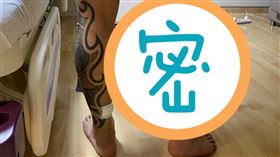 館長站起來了！右腳「貼滿紗布照」曝光　自嘲：2倍雞腿 圖／翻攝自館長臉書