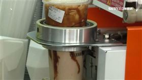 手搖飲老闆不滿女員工「假日未待命」，店裡人手夠直接開除 不給資遣費，在網上掀起熱議。（圖／資料照）