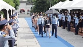 殉職飛官劉鎮富　入祀台南市忠烈祠已故參謀總長沈一鳴1月搭乘黑鷹直升機不幸墜毀，8人罹難殉職，其中副駕駛劉鎮富上尉追晉少校，3日入祀台南市忠烈祠。（台南市政府提供）中央社記者張榮祥台南傳真　109年9月3日