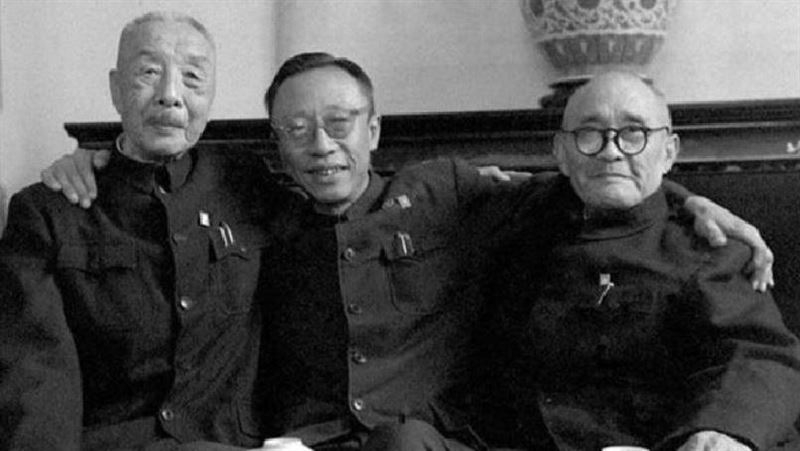 溥儀被逼交出傳國玉璽！忍不住…笑了