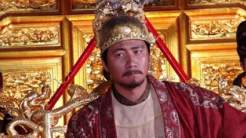 朱元璋為大臣夾菜！臣驚：回家殺2子