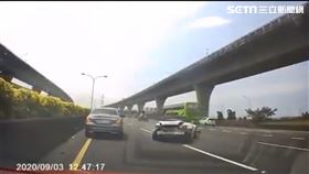 Honda S2000,國道一號,自撞護欄,林口　翻攝《重機車友▕ 各區路況、天氣回報中心》