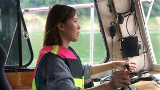 李懿考遊艇駕照!網推「解鎖陸海空」