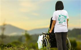 輪椅,看護,長照,殘障,身障,圖／翻攝自Pixabay
