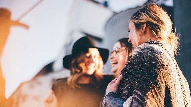4個安慰女生的方式　解決負面情緒