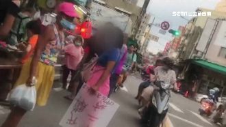 母女代購蛋黃酥　沒拿到錢竟當街開打