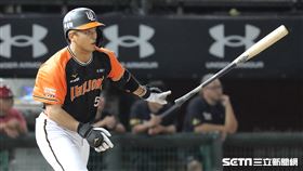 ▲統一獅三壘手郭阜林敲出三壘安打。（圖／記者劉彥池攝影）