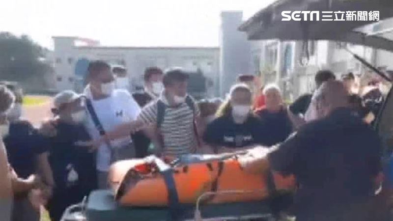 男大生八通關墜谷　家屬見屍哭斷腸