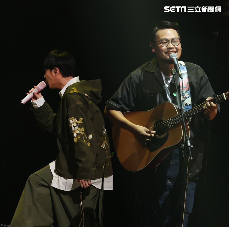 魚丁糸青峰臺北流行音樂中心「嗨！北流」開幕演唱會。（記者邱榮吉/攝影）
