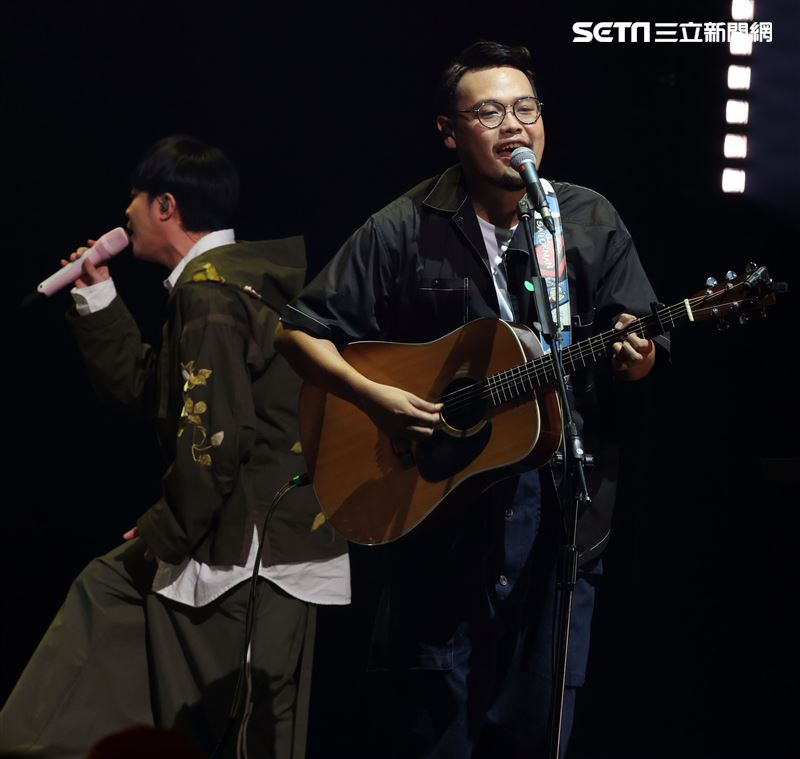 魚丁糸青峰臺北流行音樂中心「嗨！北流」開幕演唱會。（記者邱榮吉/攝影）