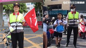 高雄,導護志工,博愛國小 圖/高雄市教育局提供