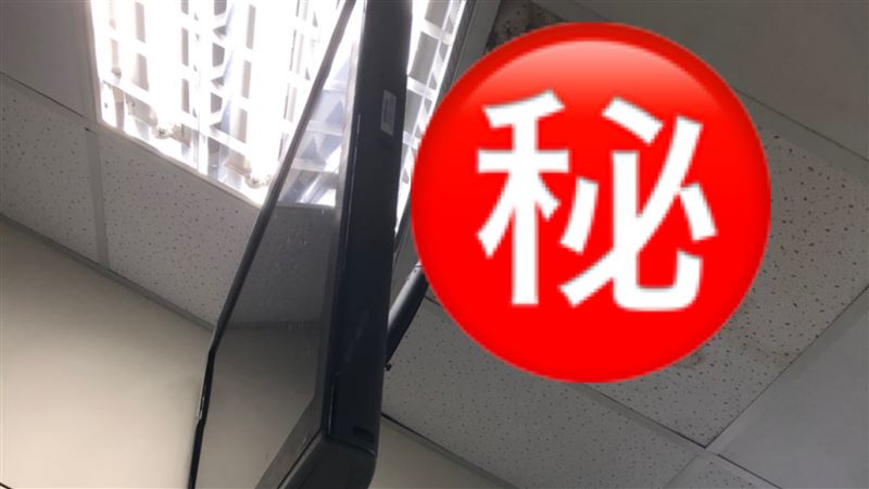 獨／這大學教室天花板崩塌…學生傻眼