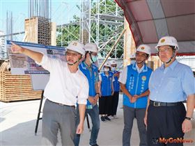 楊文科縣長視察竹北自強七街立體停車場BOT案　進度如期預計2022年6月開幕（圖／新竹縣政府）