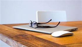 眼鏡布不能擦眼鏡？（圖／翻攝自Pixabay）