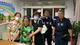 吃不到想吃的東西，總是會讓人想發脾氣！不過一名33歲的女子因為吃不到想吃的酸辣美食，一氣之下竟然在深夜時分離家出走，從台北坐車到高雄。警方獲報後，透過捷運搭乘記錄，在速食店找到女子。（圖／翻攝自高雄市政府警察局左營分局）