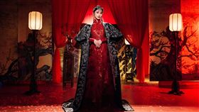 楊丞琳為了9月推出的全新單曲《BAD LADY》詮釋壞女人造型。（圖／環球提供）