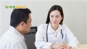 李世明醫師表示，不孕症患者治療過程中，身心均承受龐大壓力，因此可藉由心理諮商協談，給予正面力量及支持，讓患者獲得更全面的治療。（照片為意境照）