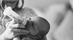 餵奶。示意圖/翻攝自Pixabay