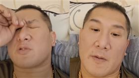 林昶佐洪慈庸送館長卡片　館粉一看照片笑翻：真的很懂！ 圖翻攝自館長YOUTUBE直播