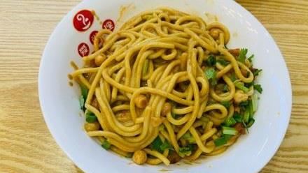 熱乾麵到底是什麼？網揭取名背後