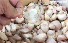 蒜頭,宜蘭蒜味肉羹,香腸,米粉羹▲。（圖／記者黃國瑞攝影）