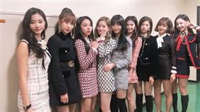 「TWICE」2019紅白歌合戰。(翻攝推特)
