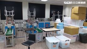 暗黑國家隊老闆原賣茶葉　賣口罩更賺（圖／翻攝畫面）