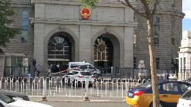 任志強因言獲罪  法院首度開庭應訊