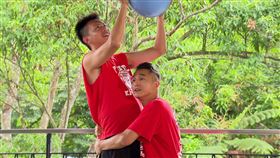 鯰魚哥-王少偉/台視提供