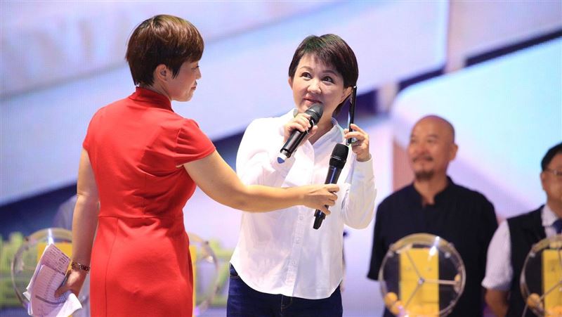 台中購物節抽中豪宅　租屋族成新主人