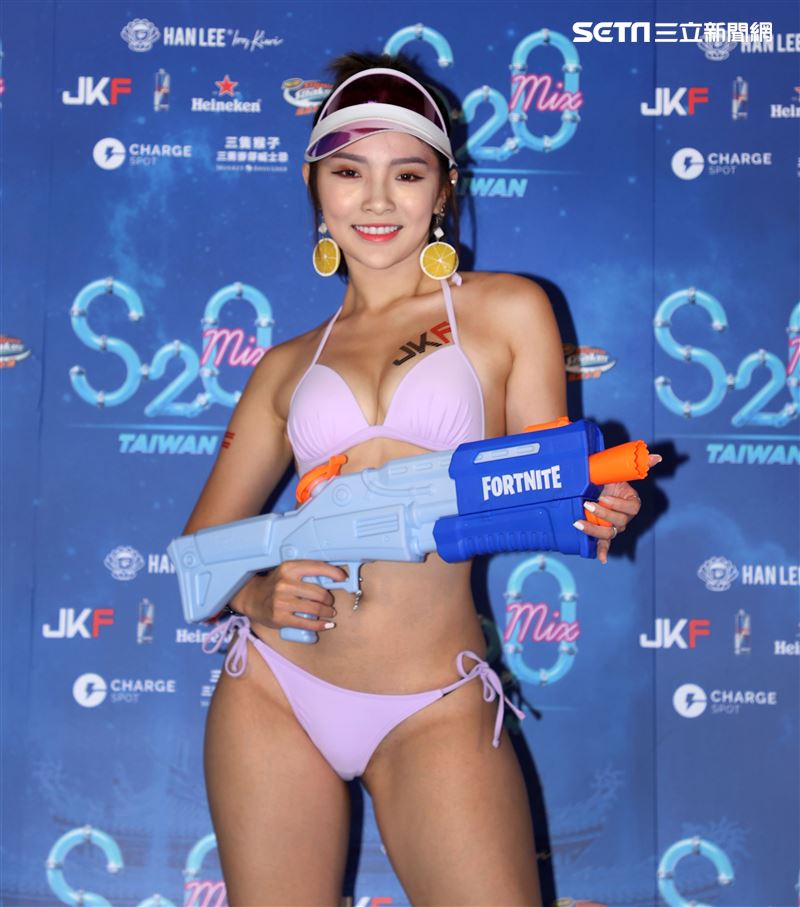 性感比基尼女郎辣椒chili。（記者邱榮吉/攝影）