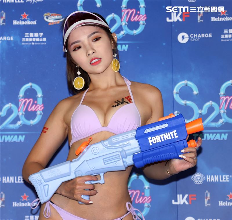 性感比基尼女郎辣椒chili。（記者邱榮吉/攝影）