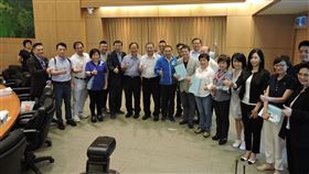 ▲國民黨立委與侯友宜便當會(圖／新北市府提供)