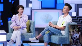 郎祖筠、林俊逸上公視談話節目《36題愛上你》宣傳新劇。圖／公視提供