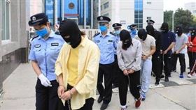 ▲中國鄭州市破獲跨國賭博集團。（圖／翻攝自微博）