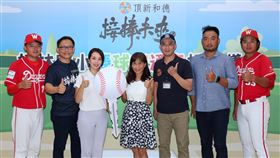 ▲味全龍捐贈交通車。（圖／頂新和德文教基金會提供）