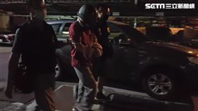  高雄大社李姓營造業者遭人當街砍殺慘亡。（圖／翻攝畫面）