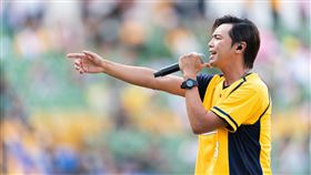 小鬼黃鴻升為中信兄弟表演。（圖／中信兄弟提供，誤刪）