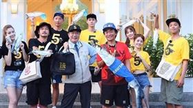 黃偉哲哀悼黃鴻升（圖／翻攝自黃偉哲臉書）