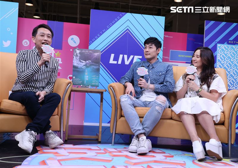 施易男、羅美玲安安大明星舞台劇宣傳。（記者邱榮吉/攝影）