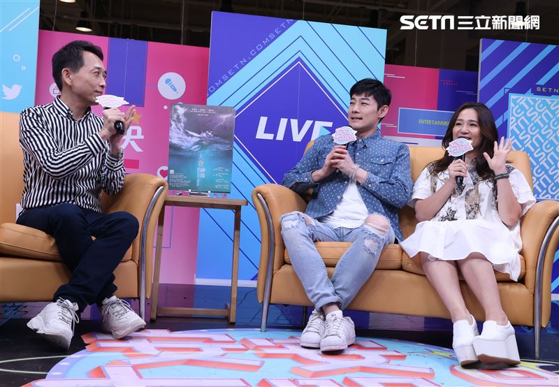 施易男、羅美玲安安大明星舞台劇宣傳。（記者邱榮吉/攝影）