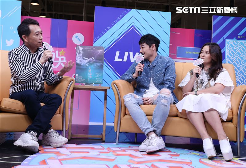 施易男、羅美玲安安大明星舞台劇宣傳。（記者邱榮吉/攝影）