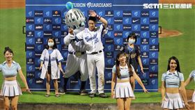 ▲富邦悍將捕手林宥穎生涯首度單場雙響砲獲選單場MVP。（圖／記者劉彥池攝影）