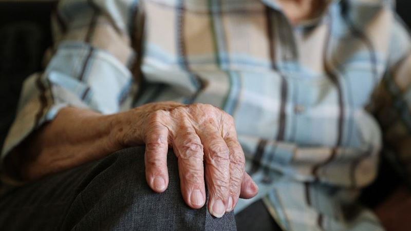 67歲婦天天魚堡配咖啡　慘得污血病