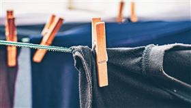 洗衣服。(圖/Pixabay)