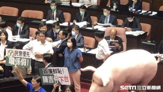 直擊／陳吉仲被嗆下台　陳時中這樣做