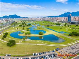 富人心頭好，水岸豪宅每月賣1.2戶，入主水岸豪宅，平均要價1.6億（圖／資料照）